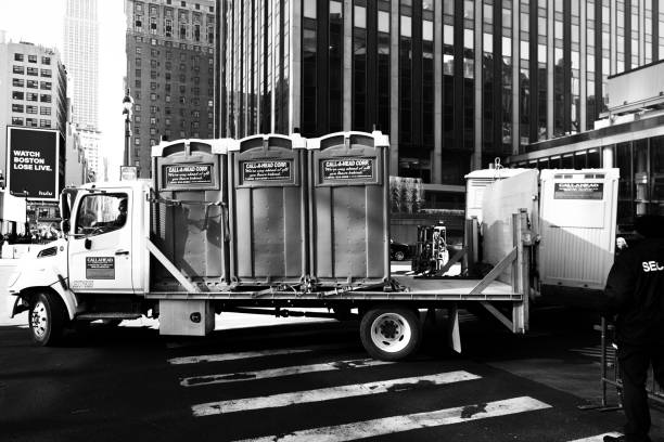 Best Portable bathroom rental  in Emerd Mountain, AL